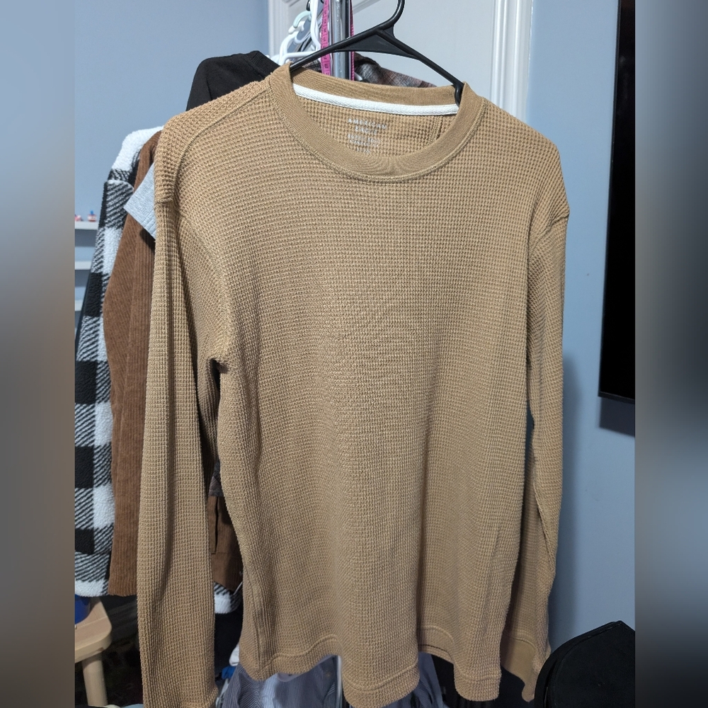 Bundle Sweatshirt - Picture 2 of 9
